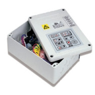 CF10/2 Centralina di comando per max. 10 motori con alimentazione 24 Vcc max 8A