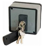 TEKNOS TSCA SELETTORE A CHIAVE CON SBLOCCO IN METALLO CON RITORNO A MOLLA